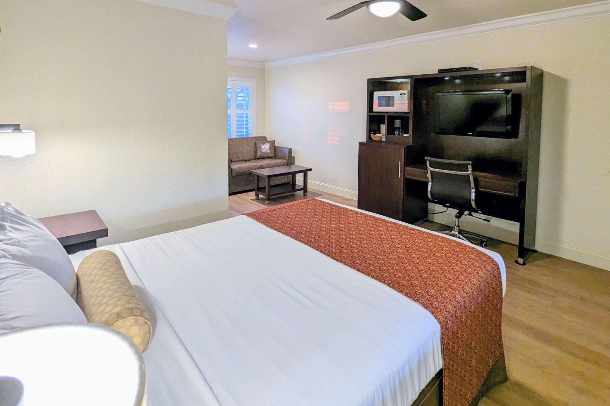 Clarion Collection Wilkie'S Inn Pacific Grove - Monterey Bagian luar foto