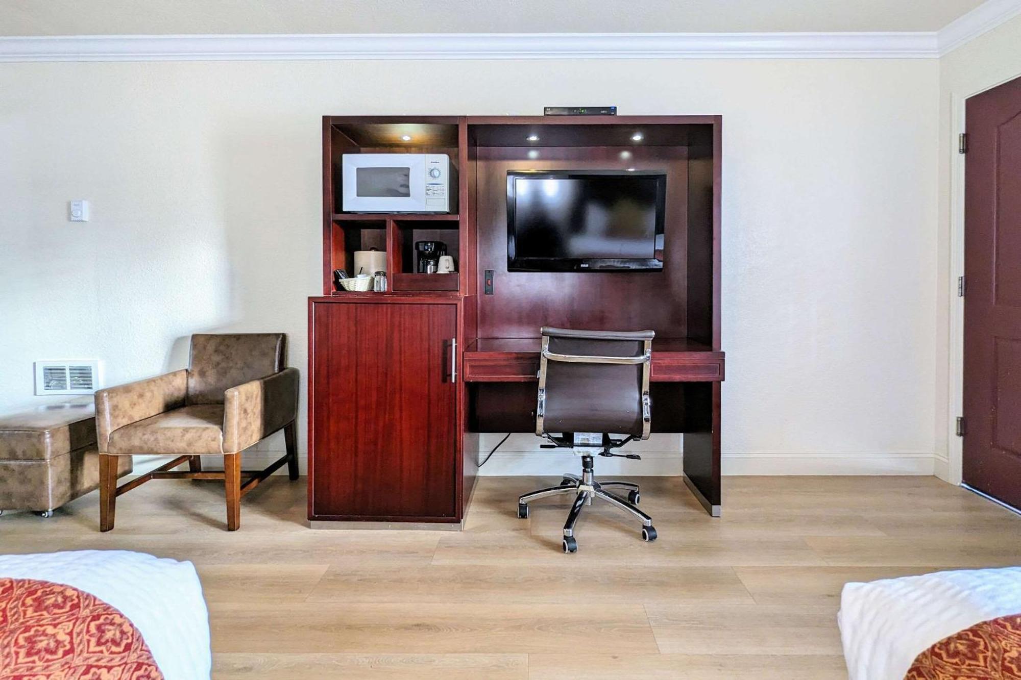 Clarion Collection Wilkie'S Inn Pacific Grove - Monterey Bagian luar foto